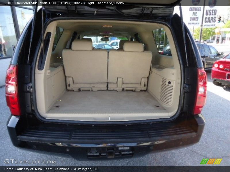 Black / Light Cashmere/Ebony 2007 Chevrolet Suburban 1500 LT 4x4