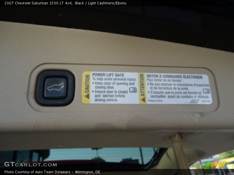 Black / Light Cashmere/Ebony 2007 Chevrolet Suburban 1500 LT 4x4
