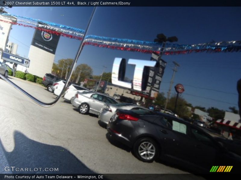 Black / Light Cashmere/Ebony 2007 Chevrolet Suburban 1500 LT 4x4