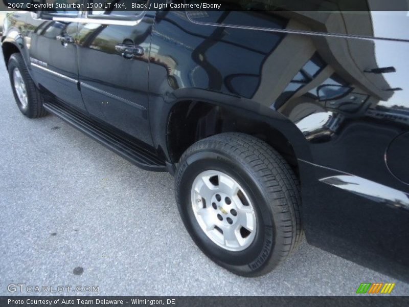 Black / Light Cashmere/Ebony 2007 Chevrolet Suburban 1500 LT 4x4