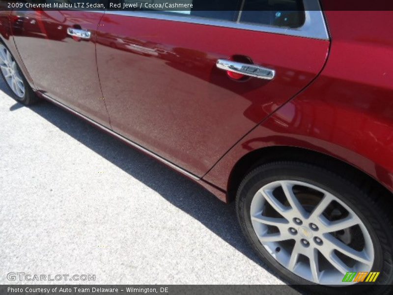 Red Jewel / Cocoa/Cashmere 2009 Chevrolet Malibu LTZ Sedan
