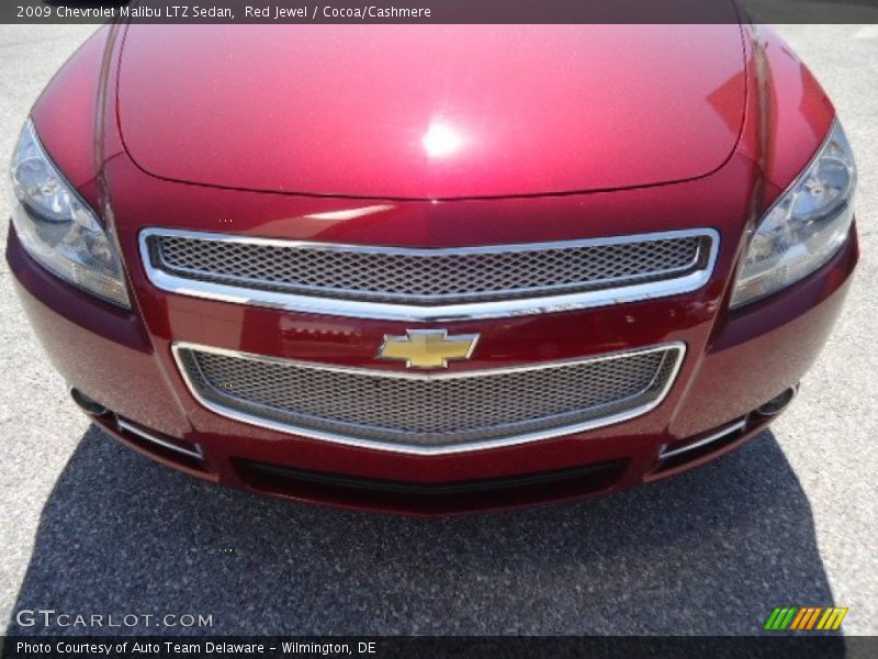 Red Jewel / Cocoa/Cashmere 2009 Chevrolet Malibu LTZ Sedan