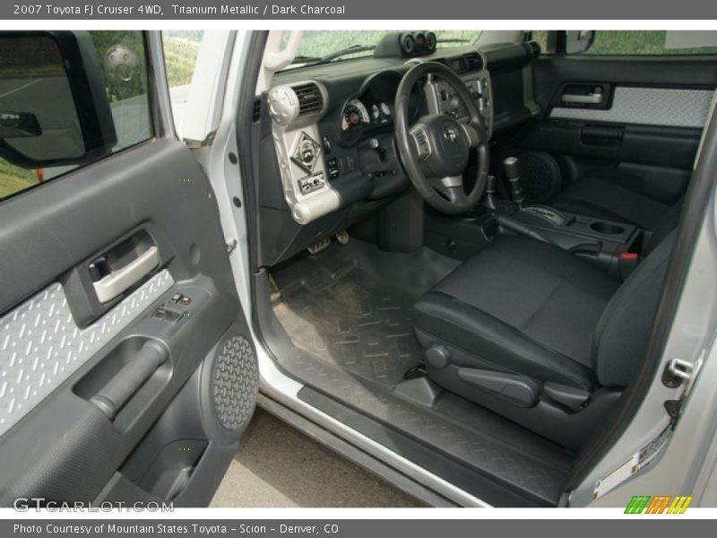 Titanium Metallic / Dark Charcoal 2007 Toyota FJ Cruiser 4WD
