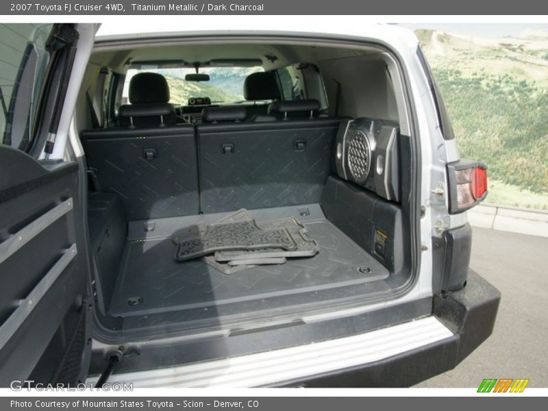 Titanium Metallic / Dark Charcoal 2007 Toyota FJ Cruiser 4WD