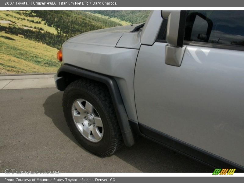 Titanium Metallic / Dark Charcoal 2007 Toyota FJ Cruiser 4WD