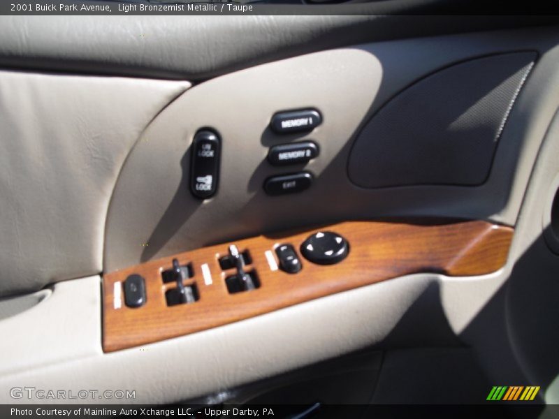 Light Bronzemist Metallic / Taupe 2001 Buick Park Avenue