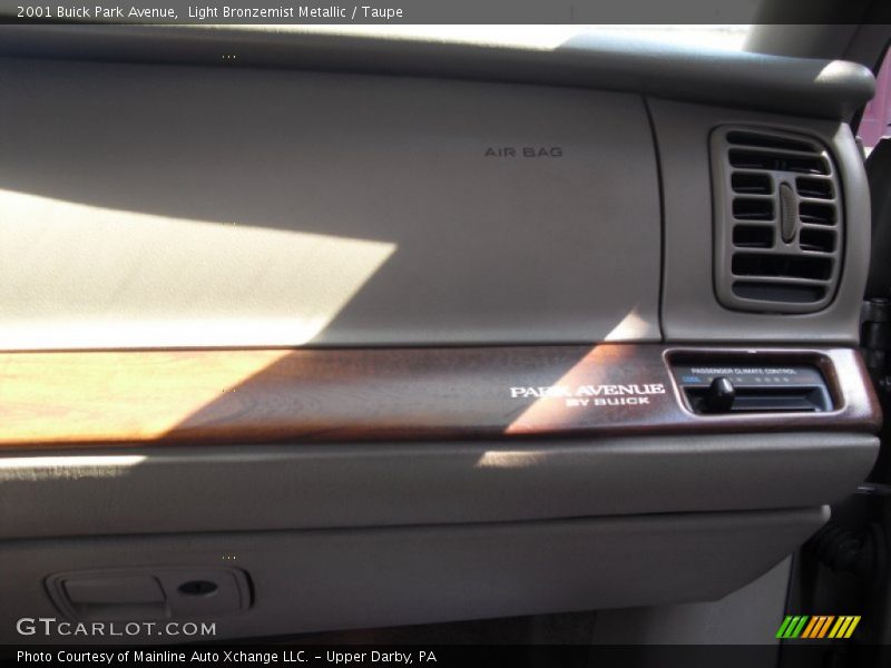 Light Bronzemist Metallic / Taupe 2001 Buick Park Avenue