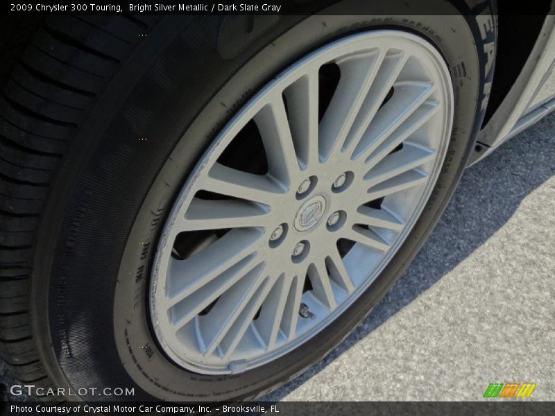 Bright Silver Metallic / Dark Slate Gray 2009 Chrysler 300 Touring