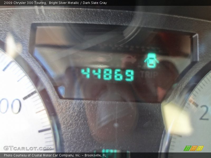 Bright Silver Metallic / Dark Slate Gray 2009 Chrysler 300 Touring