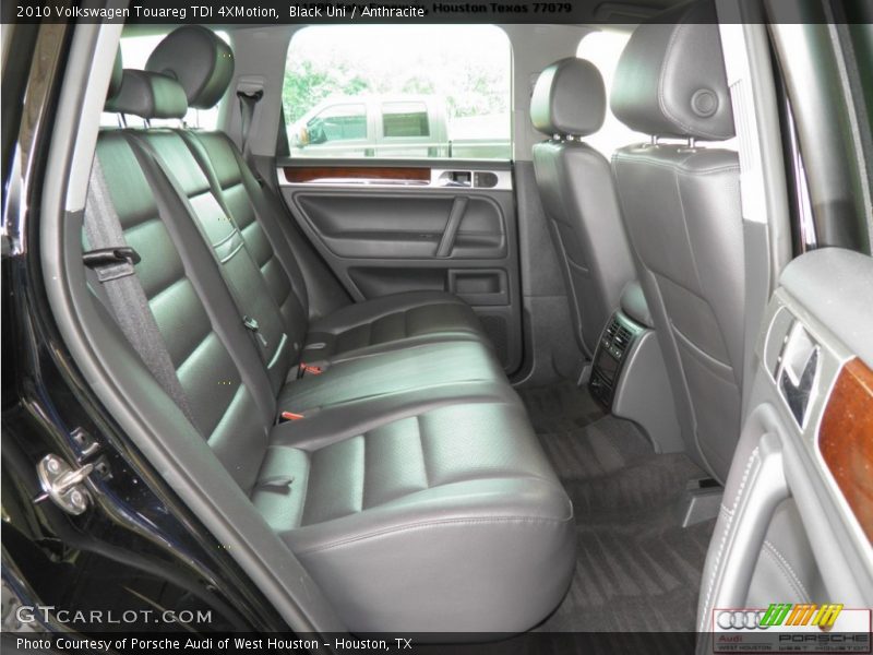 Black Uni / Anthracite 2010 Volkswagen Touareg TDI 4XMotion