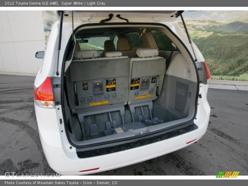 Super White / Light Gray 2012 Toyota Sienna XLE AWD