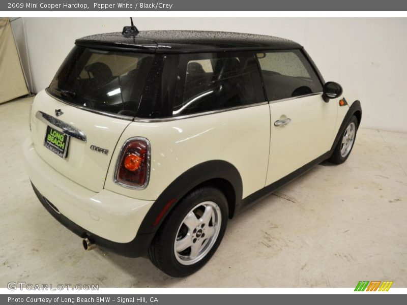 Pepper White / Black/Grey 2009 Mini Cooper Hardtop