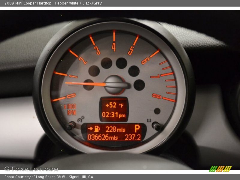 Pepper White / Black/Grey 2009 Mini Cooper Hardtop