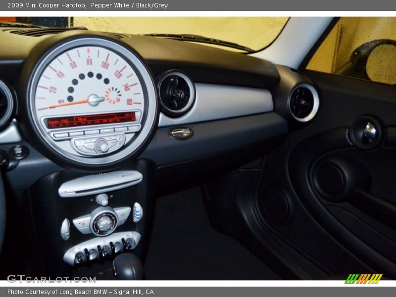 Pepper White / Black/Grey 2009 Mini Cooper Hardtop