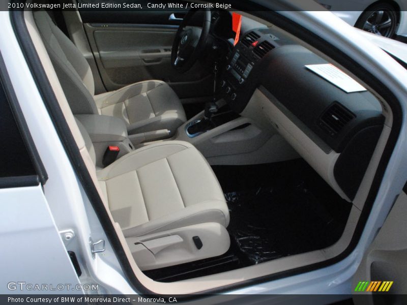 Candy White / Cornsilk Beige 2010 Volkswagen Jetta Limited Edition Sedan