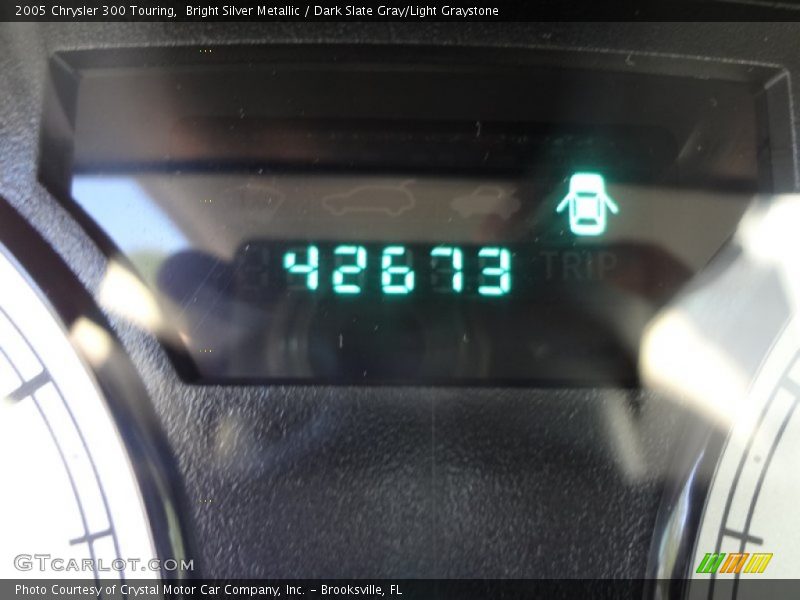 Bright Silver Metallic / Dark Slate Gray/Light Graystone 2005 Chrysler 300 Touring