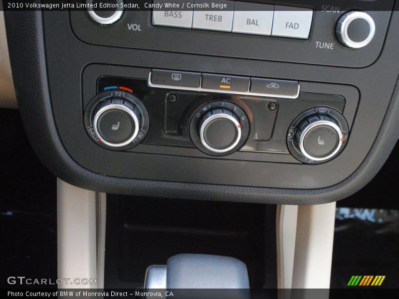 Controls of 2010 Jetta Limited Edition Sedan