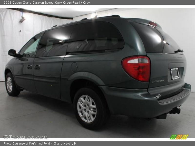 Onyx Green Pearl / Gray 2003 Dodge Grand Caravan Sport