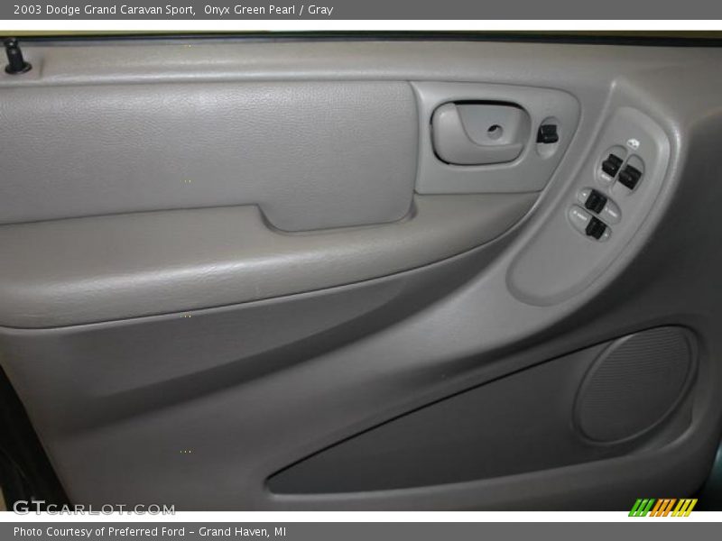 Onyx Green Pearl / Gray 2003 Dodge Grand Caravan Sport