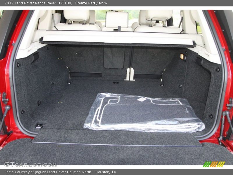  2012 Range Rover HSE LUX Trunk