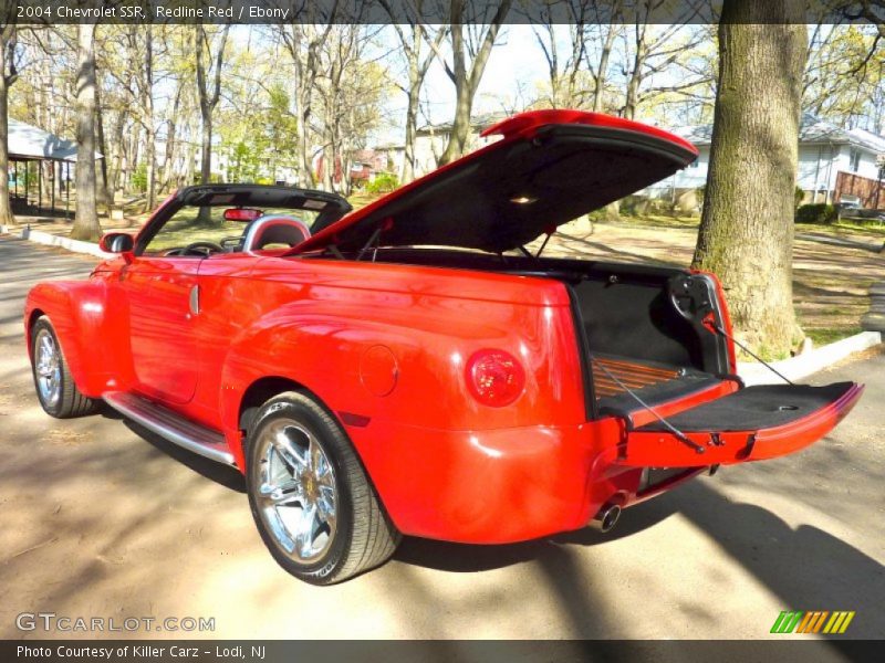 Redline Red / Ebony 2004 Chevrolet SSR