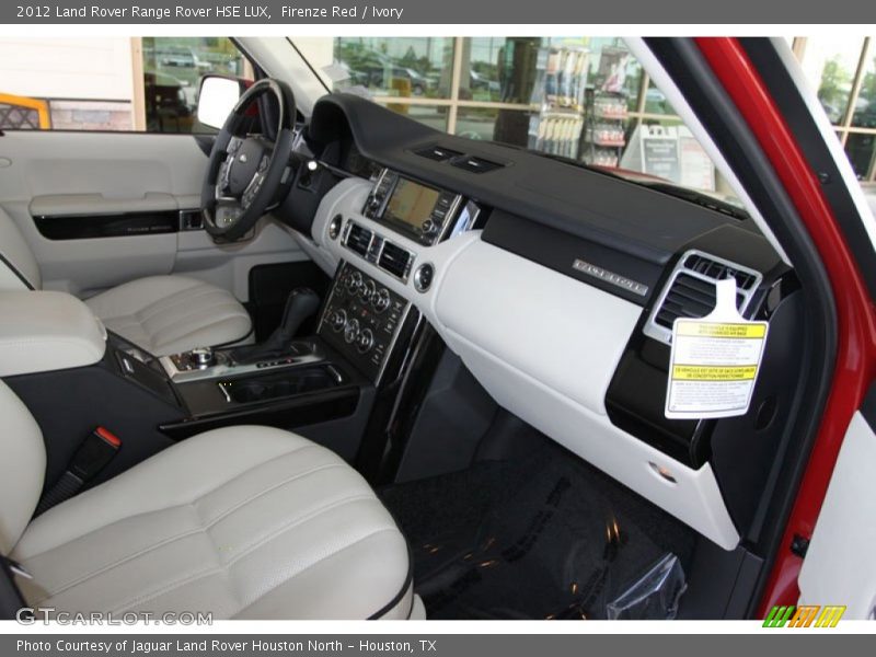 Dashboard of 2012 Range Rover HSE LUX