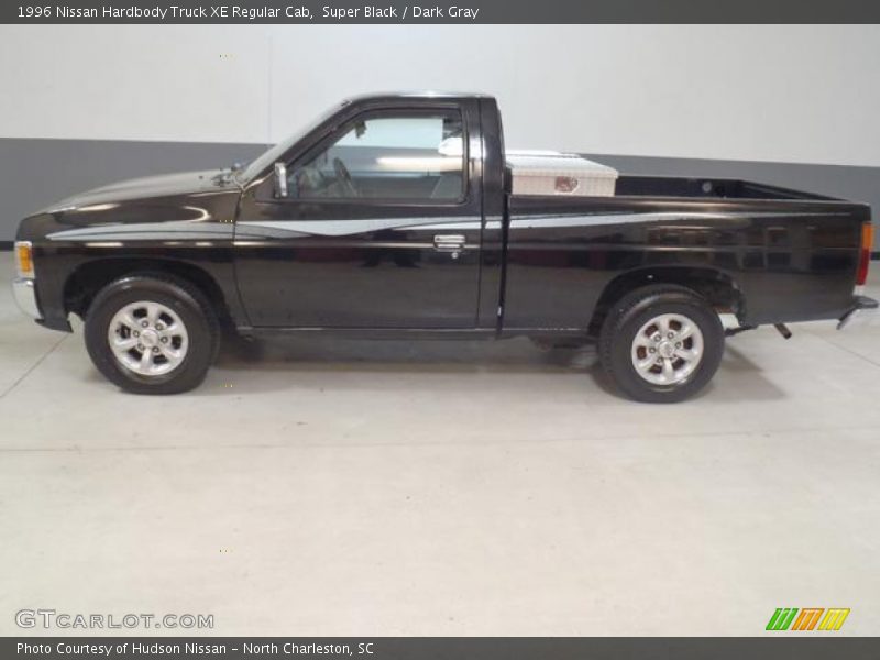 Super Black / Dark Gray 1996 Nissan Hardbody Truck XE Regular Cab