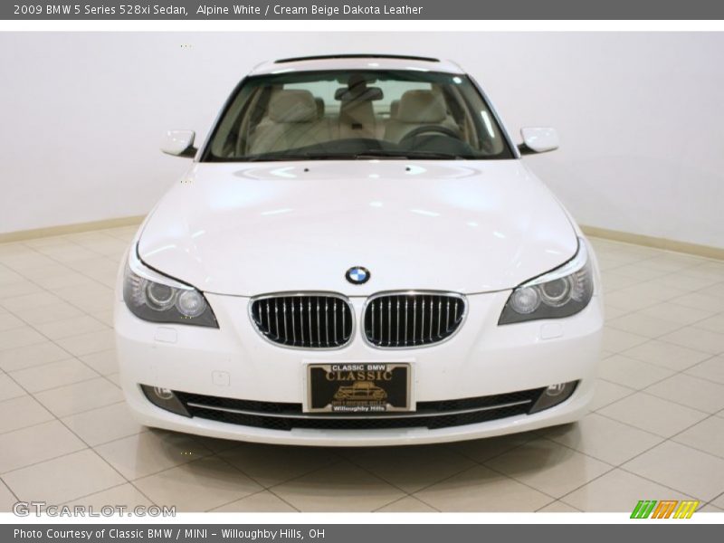Alpine White / Cream Beige Dakota Leather 2009 BMW 5 Series 528xi Sedan