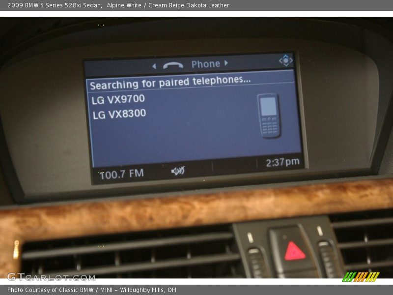 Alpine White / Cream Beige Dakota Leather 2009 BMW 5 Series 528xi Sedan