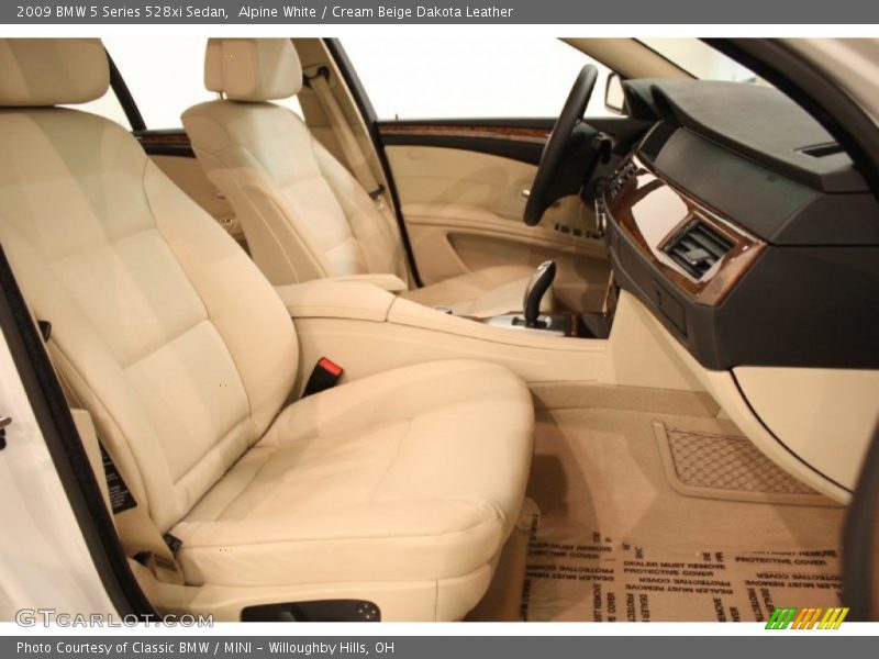 Alpine White / Cream Beige Dakota Leather 2009 BMW 5 Series 528xi Sedan