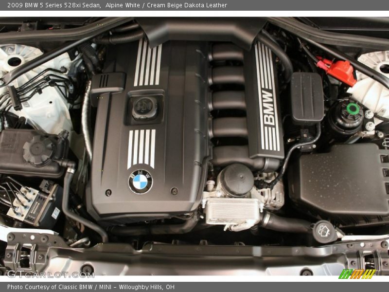 Alpine White / Cream Beige Dakota Leather 2009 BMW 5 Series 528xi Sedan