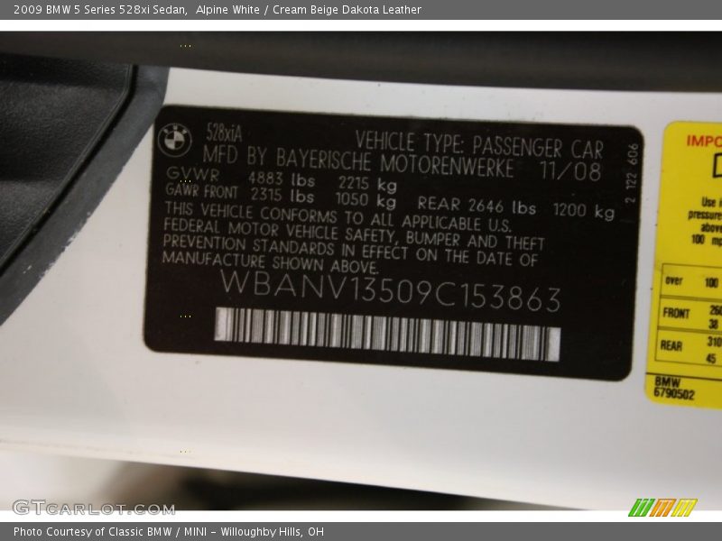 Alpine White / Cream Beige Dakota Leather 2009 BMW 5 Series 528xi Sedan