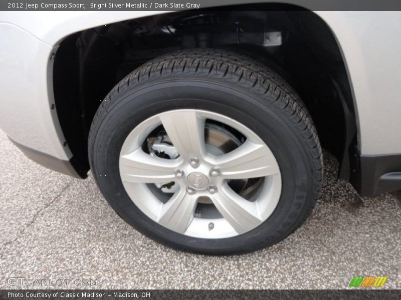 Bright Silver Metallic / Dark Slate Gray 2012 Jeep Compass Sport