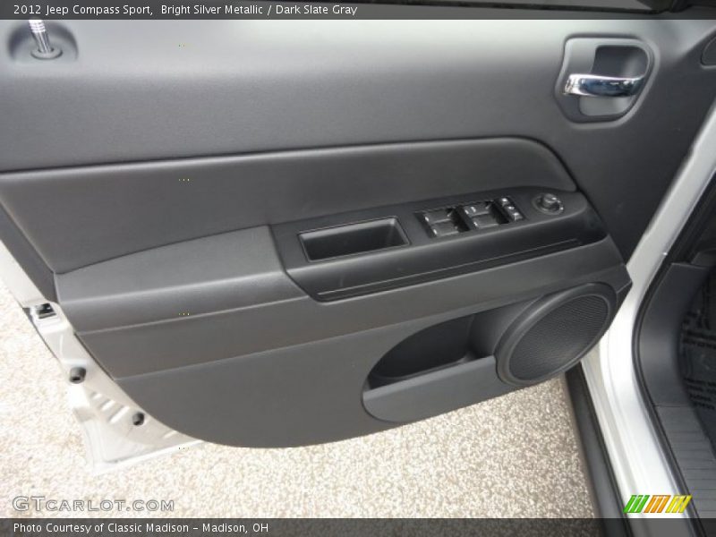 Bright Silver Metallic / Dark Slate Gray 2012 Jeep Compass Sport