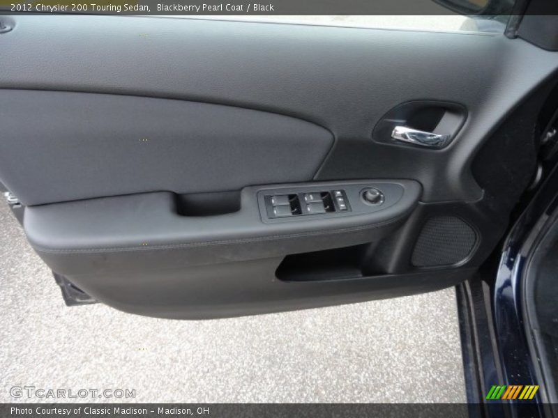 Blackberry Pearl Coat / Black 2012 Chrysler 200 Touring Sedan
