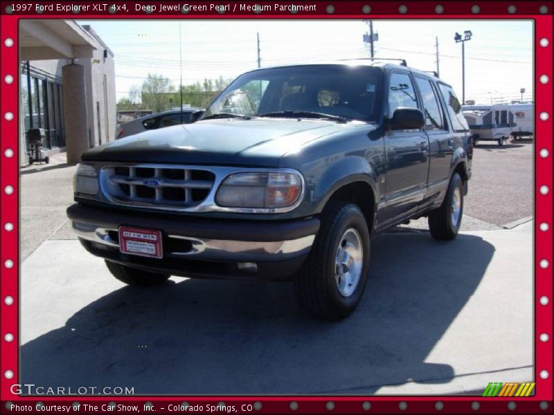 Deep Jewel Green Pearl / Medium Parchment 1997 Ford Explorer XLT 4x4