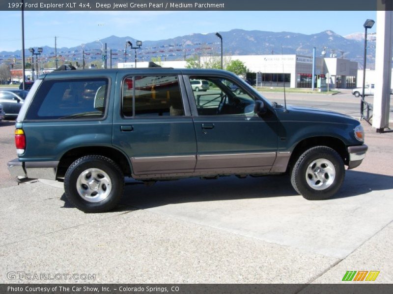 Deep Jewel Green Pearl / Medium Parchment 1997 Ford Explorer XLT 4x4