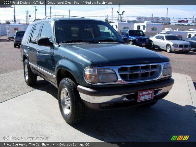 Deep Jewel Green Pearl / Medium Parchment 1997 Ford Explorer XLT 4x4