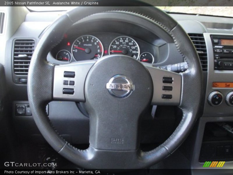 Avalanche White / Graphite 2005 Nissan Pathfinder SE