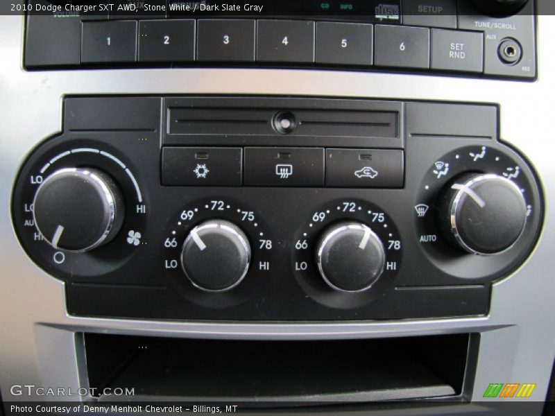 Controls of 2010 Charger SXT AWD