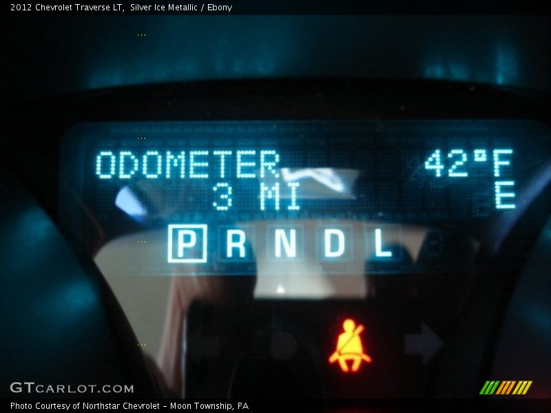 Silver Ice Metallic / Ebony 2012 Chevrolet Traverse LT