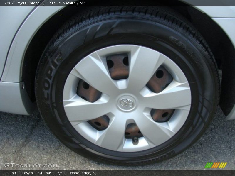 Titanium Metallic / Ash 2007 Toyota Camry LE
