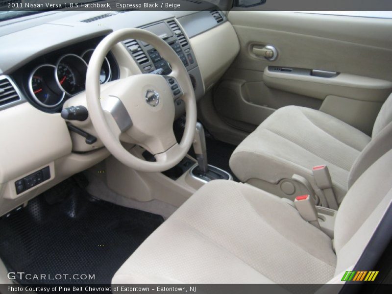 Espresso Black / Beige 2011 Nissan Versa 1.8 S Hatchback