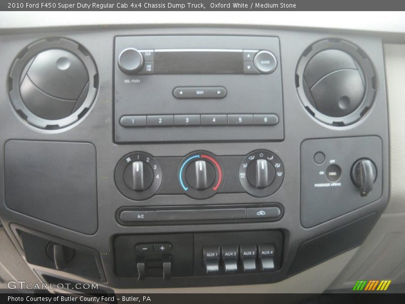 Controls of 2010 F450 Super Duty Regular Cab 4x4 Chassis Dump Truck