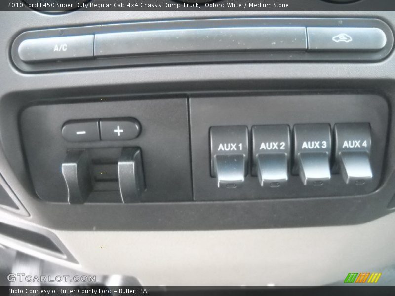 Controls of 2010 F450 Super Duty Regular Cab 4x4 Chassis Dump Truck