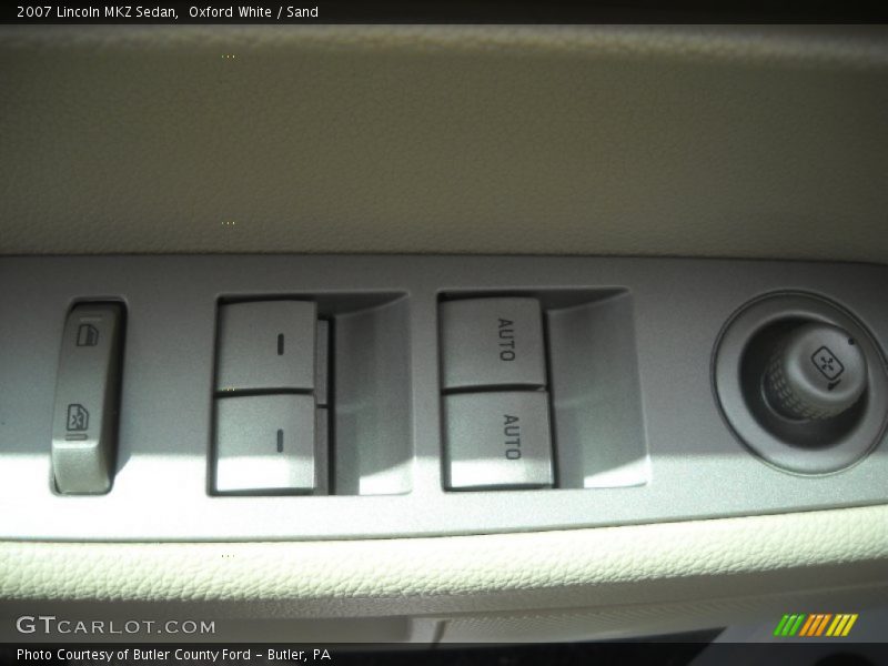 Oxford White / Sand 2007 Lincoln MKZ Sedan