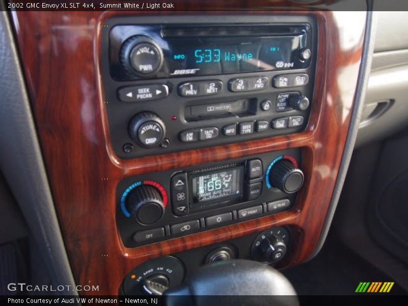 Summit White / Light Oak 2002 GMC Envoy XL SLT 4x4