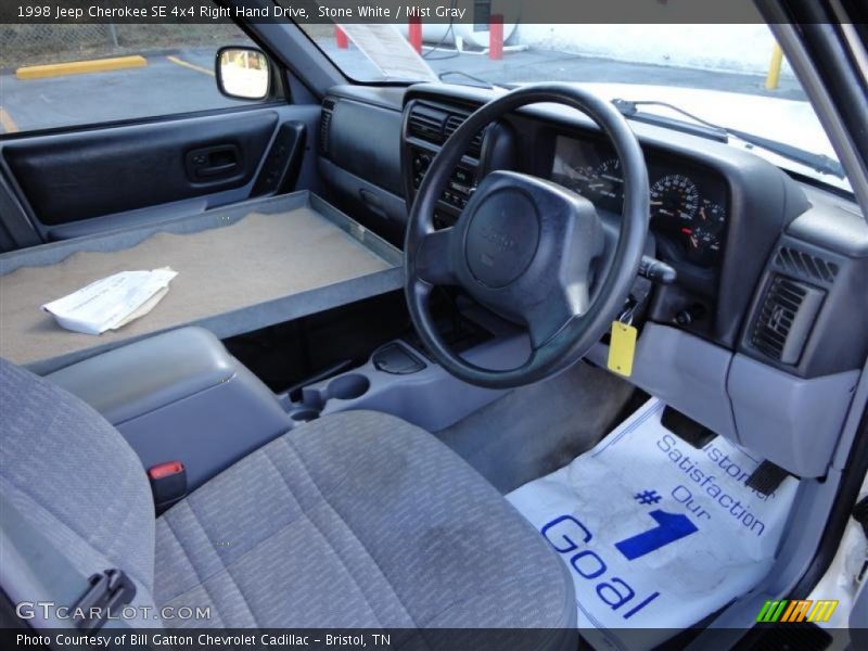  1998 Cherokee SE 4x4 Right Hand Drive Mist Gray Interior