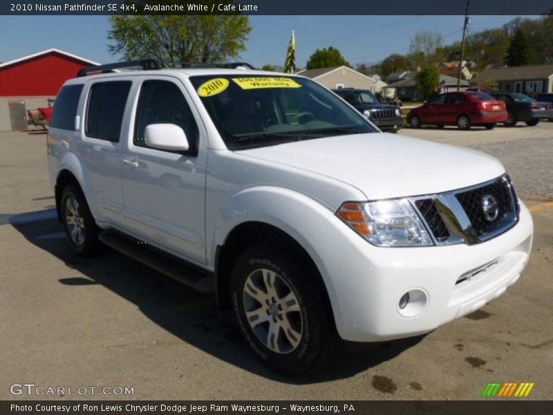 Avalanche White / Cafe Latte 2010 Nissan Pathfinder SE 4x4