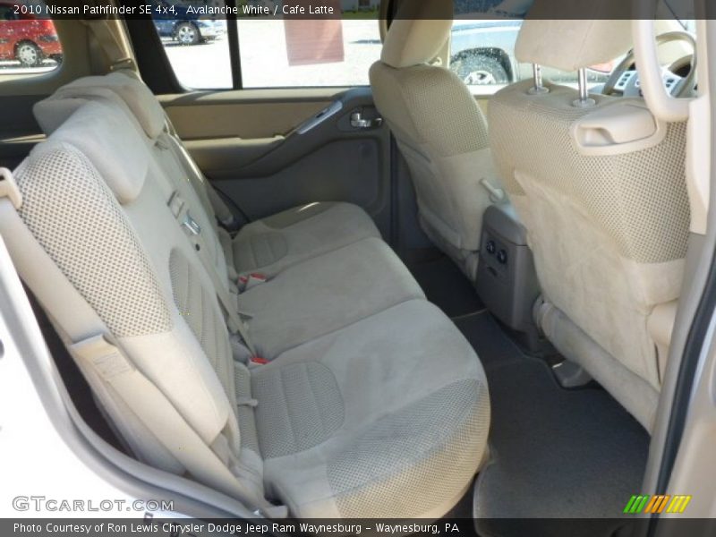 Avalanche White / Cafe Latte 2010 Nissan Pathfinder SE 4x4